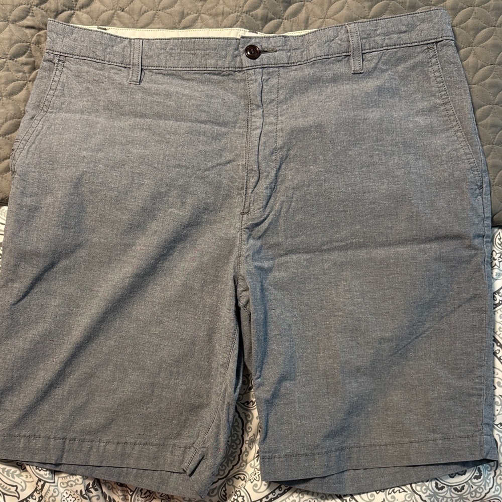Dockers Men's Gray Flat Front Shorts
